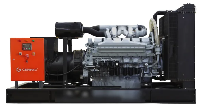 Genset open Genpac Mitsubishi, mesin 12 silinder dengan turbo ganda dan radiator di kanan
